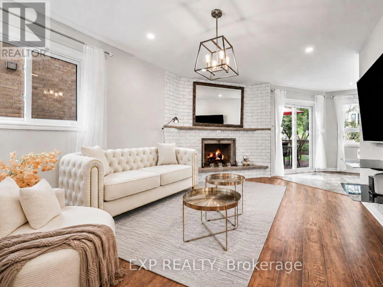 16 Wainwright Avenue, Richmond Hill, ON, L4C 5R5 - 14