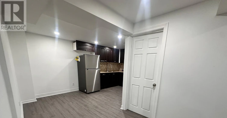 18 Hearth Place, Toronto, ON, M1C 0C4 - 3