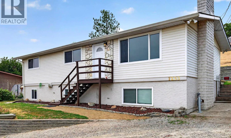 1233 Foxwood Lane