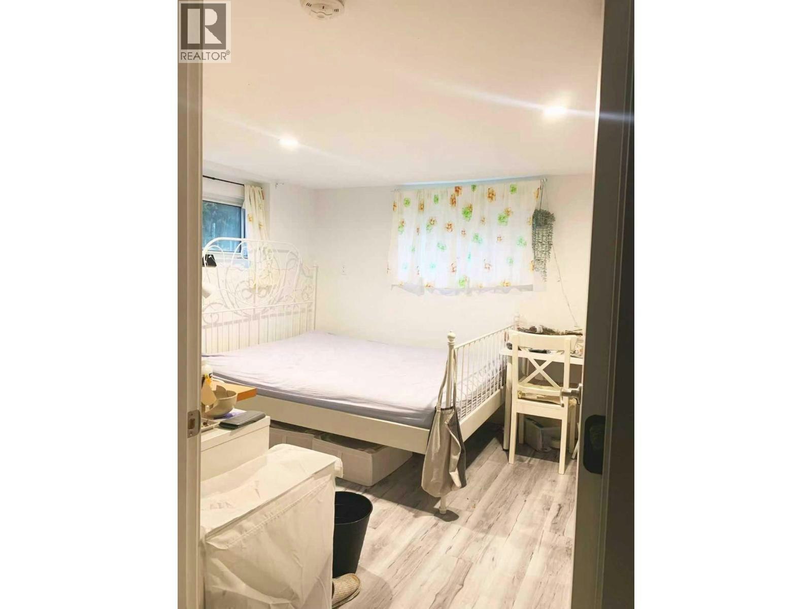 Lower Level-5669 Crown Street, Vancouver, BC, V6N 0B3 - 17