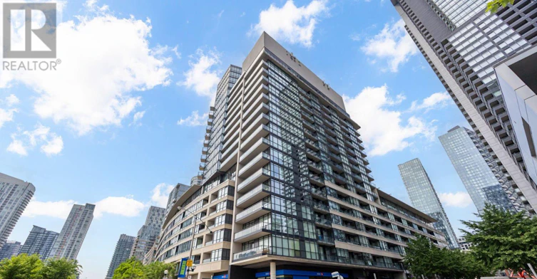 332-8 Telegram Mews, Toronto, ON, M5V 3Z5