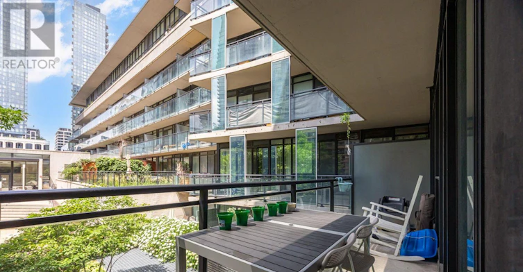 332-8 Telegram Mews, Toronto, ON, M5V 3Z5 - 23