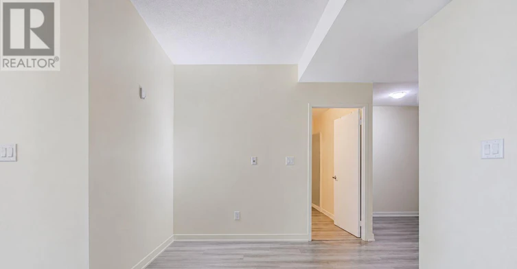 332-8 Telegram Mews, Toronto, ON, M5V 3Z5 - 15