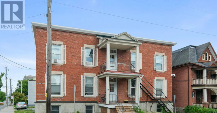 3-135 Concord Street S, Ottawa, ON, K1S 0Z3 - 4