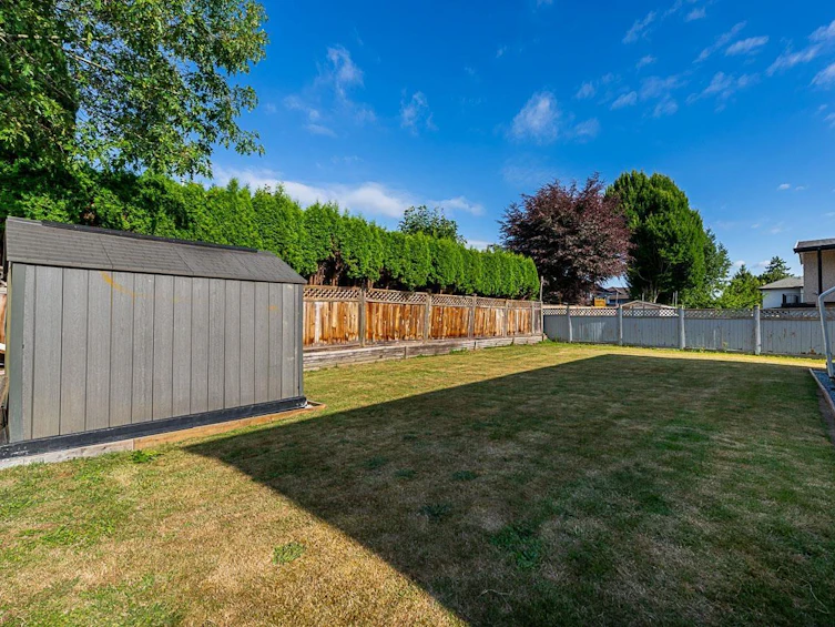 8902 142a Street, Surrey, BC, V3V 7T1 - 34