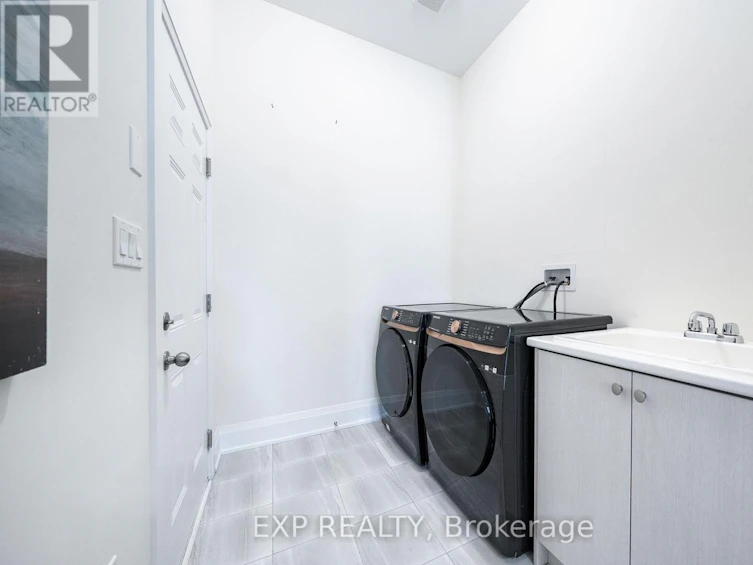 38 Bud Leggett Crescent, Georgina, ON, L4P 0T1 - 25