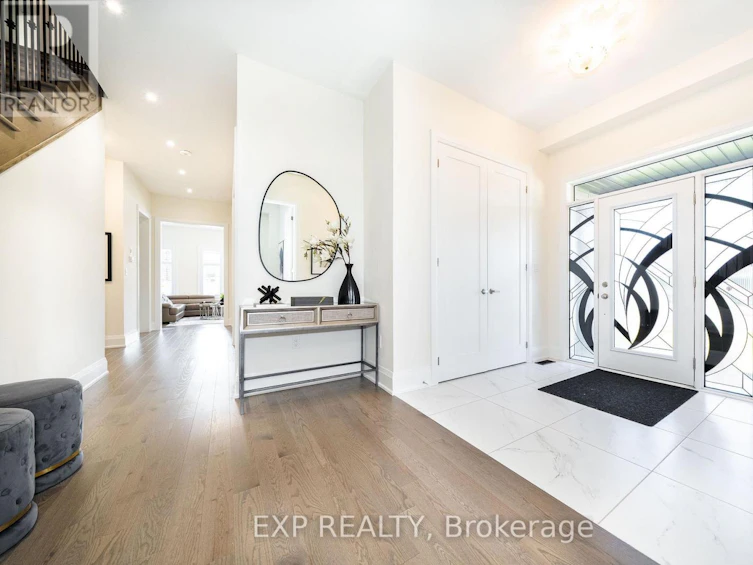 38 Bud Leggett Crescent, Georgina, ON, L4P 0T1 - 6