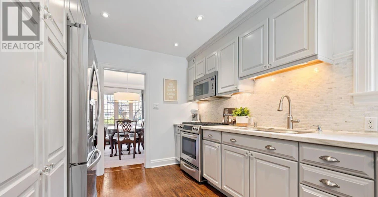 60 Thompson Avenue, Toronto, ON, M8Z 3T4 - 13