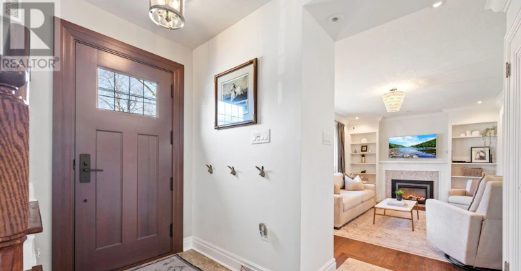 60 Thompson Avenue, Toronto, ON, M8Z 3T4 - 3