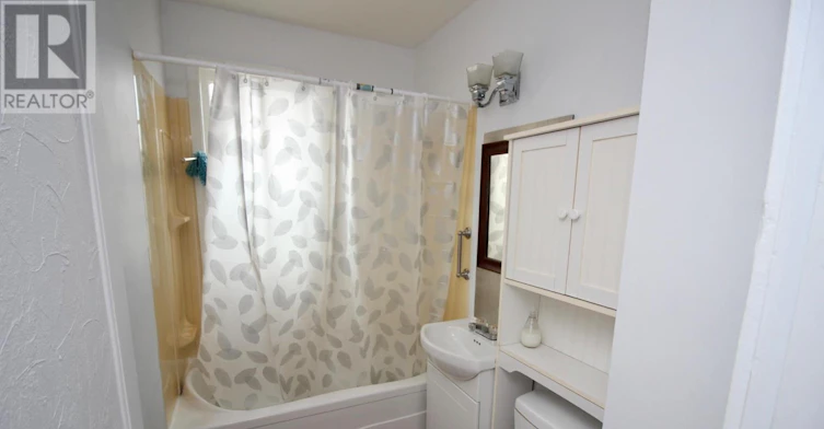 86 Argyle Crescent, St. Catharines, ON, L2P 2P4 - 10