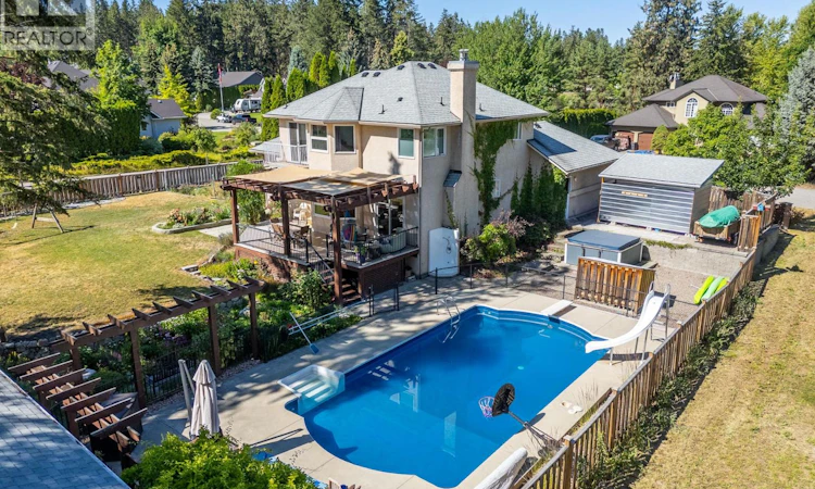 4015 Mahonia Drive