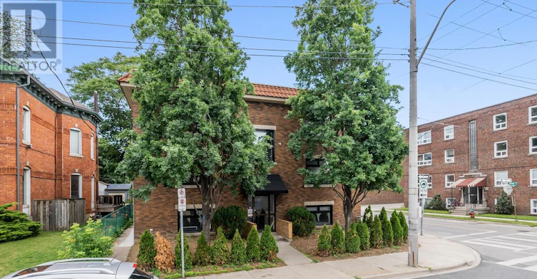 6-127 Victoria Avenue S, Hamilton, ON, L8N 2S9