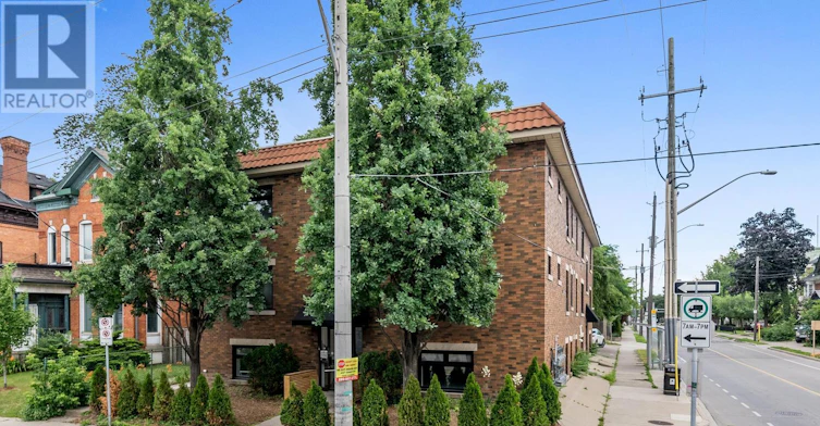 6-127 Victoria Avenue S, Hamilton, ON, L8N 2S9 - 2