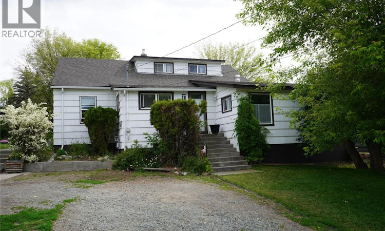 304 Mcdonald Avenue