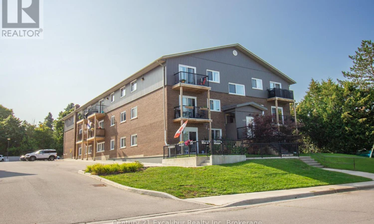 16-320 Queen Street E