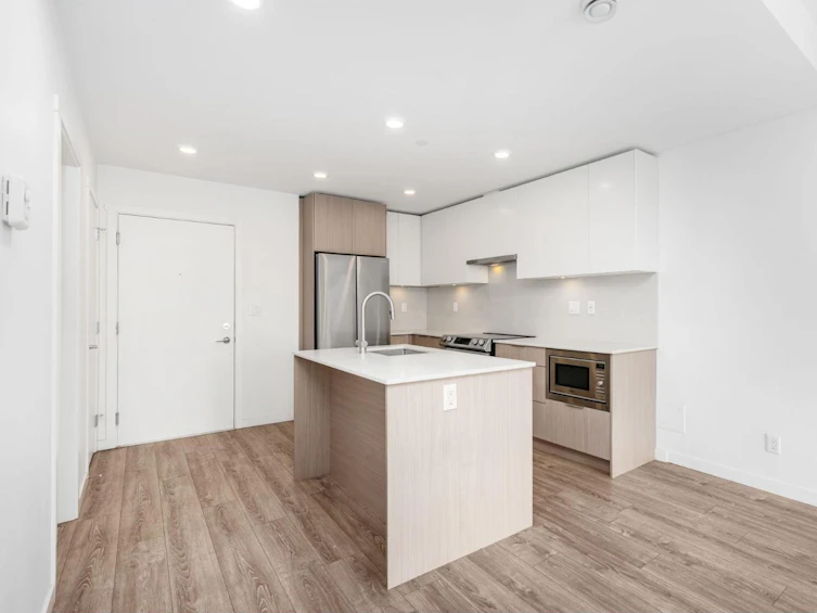 209-13969 96 Avenue, Surrey, BC, V3T 4M2 - 5
