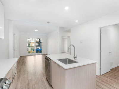209-13969 96 Avenue - 4