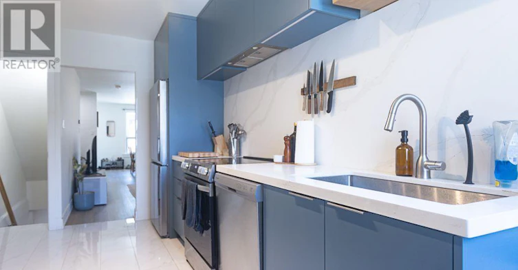 6 Macklem Avenue, Toronto, ON, M6J 3M2 - 10