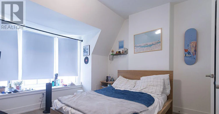 6 Macklem Avenue, Toronto, ON, M6J 3M2 - 14