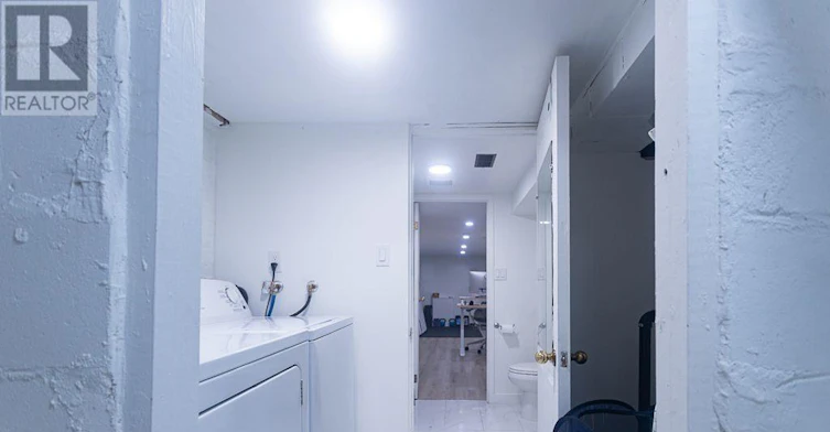 6 Macklem Avenue, Toronto, ON, M6J 3M2 - 29