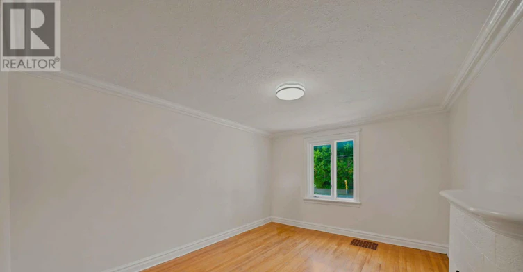 452 Sunnyside Avenue, Ottawa, ON, K1S 0S9 - 5