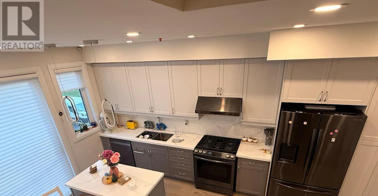 14 Wild Rose Gardens W, Toronto, ON, M6L 0A5 - 7