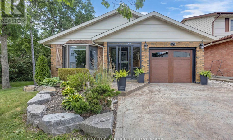34 Elmvale Court