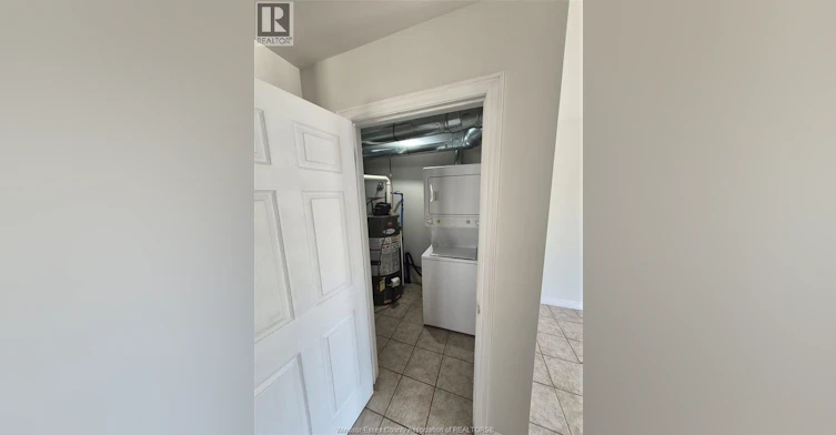 1756 Daytona Avenue, Windsor, ON, N9B 3W5 - 9