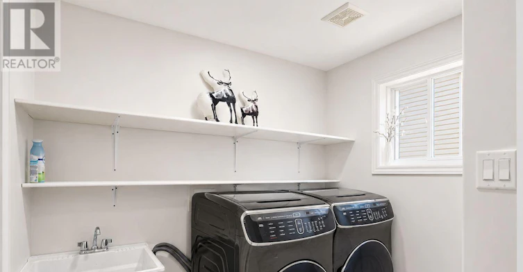 1288 Klondike Road, Ottawa, ON, K2W 1E2 - 4