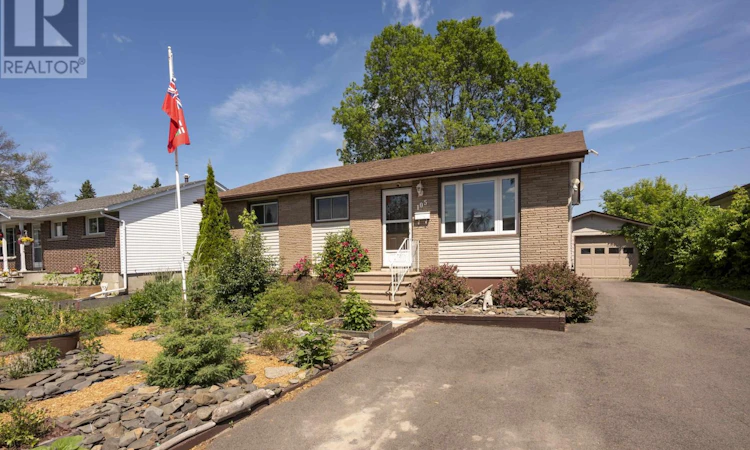 105 Spruce Court