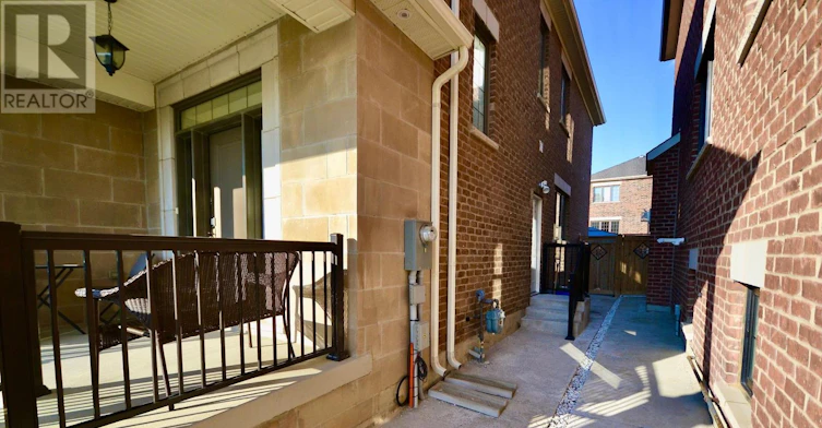 465 Kleinburg Summit Way, Vaughan, ON, L4H 4T2 - 2