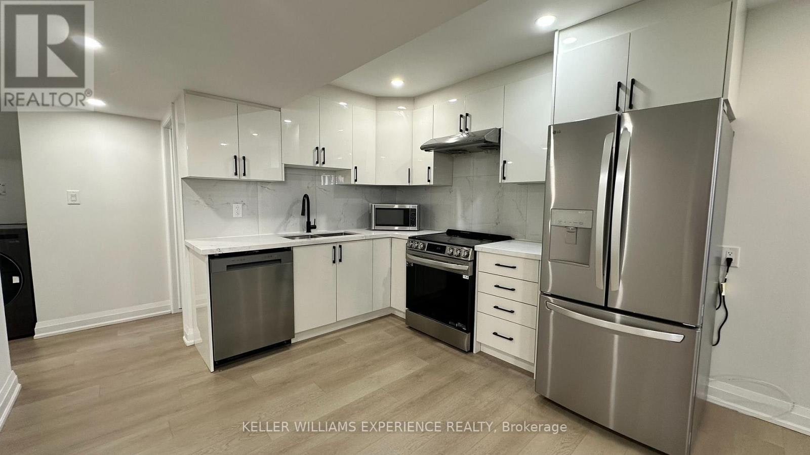 106 Sebastian Street, Blue Mountains, ON, N0H 1J0 - 2