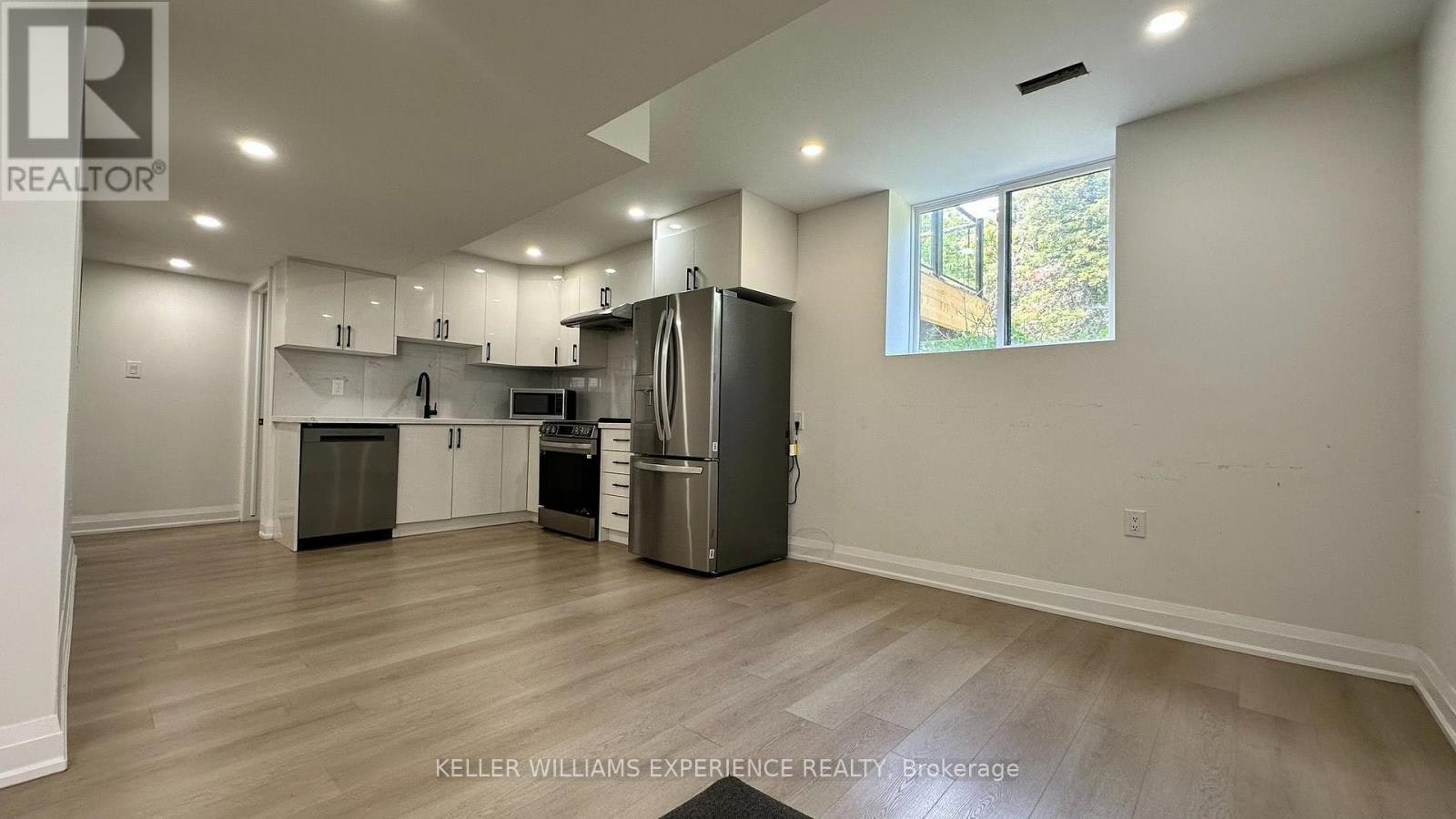 106 Sebastian Street, Blue Mountains, ON, N0H 1J0