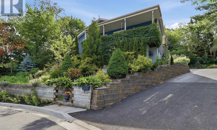 24 Winsloe Drive