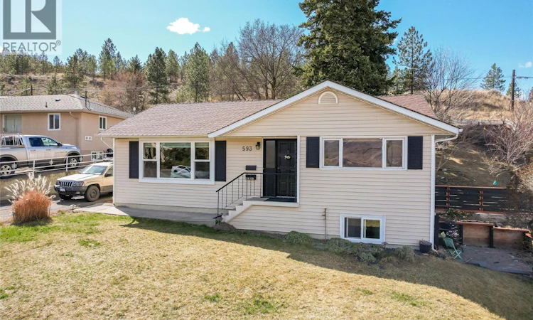 593 Tunstall Crescent