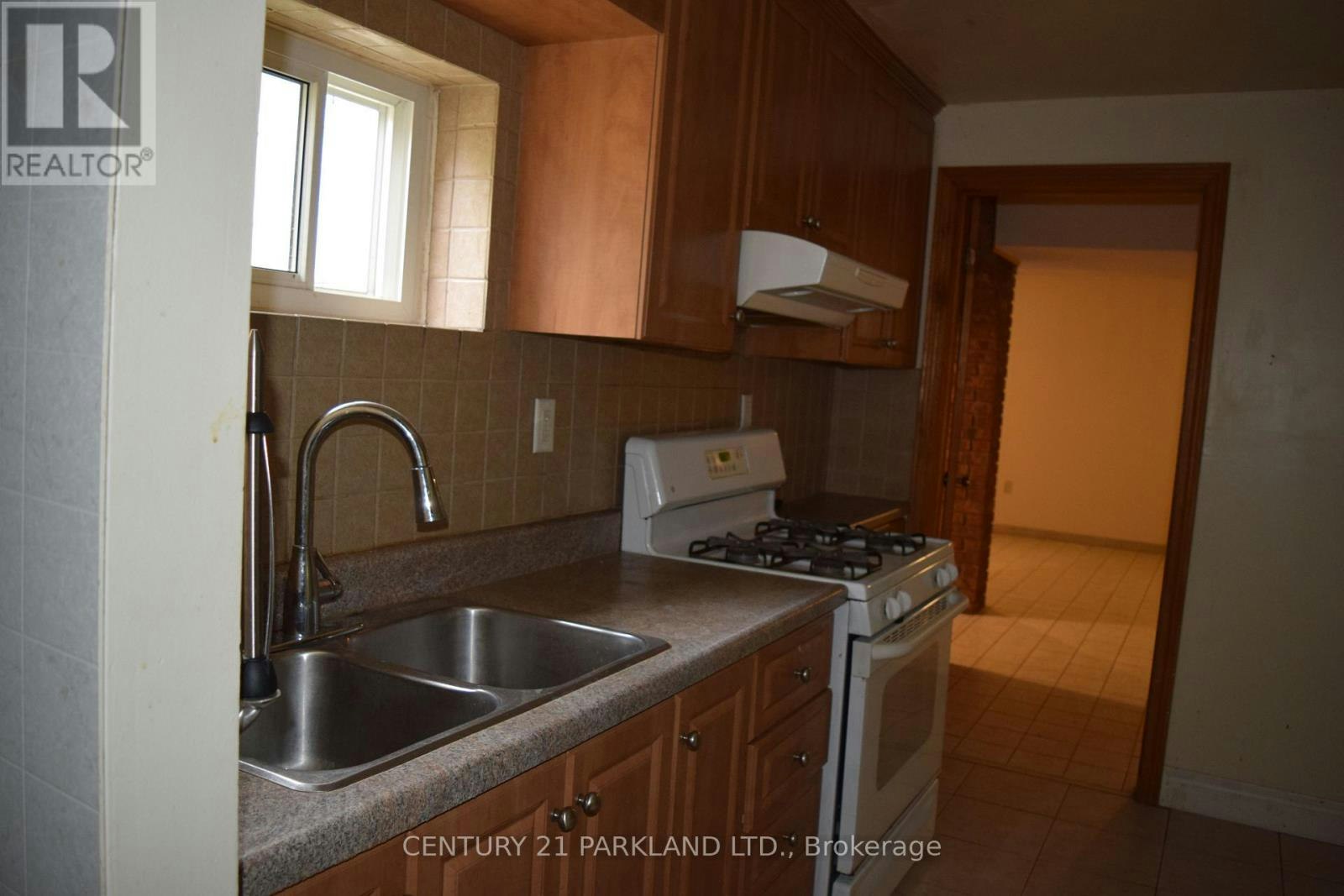 38 Beamsville Drive, Toronto, ON, M1T 3S2 - 20