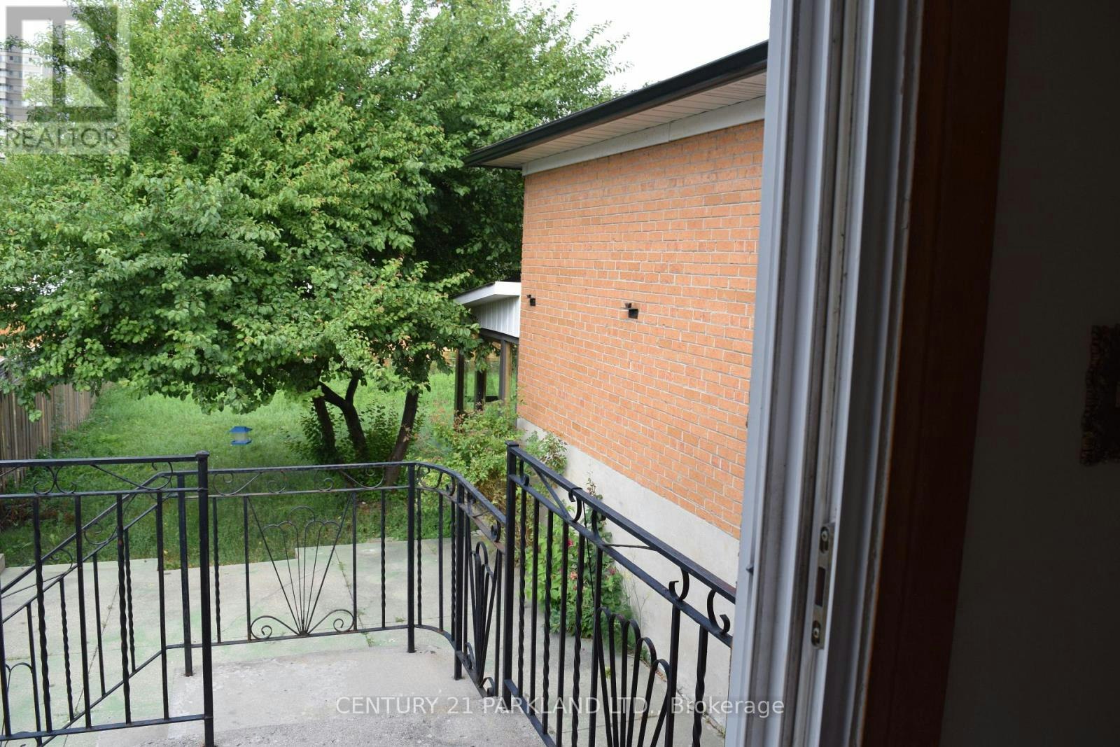 38 Beamsville Drive, Toronto, ON, M1T 3S2 - 15