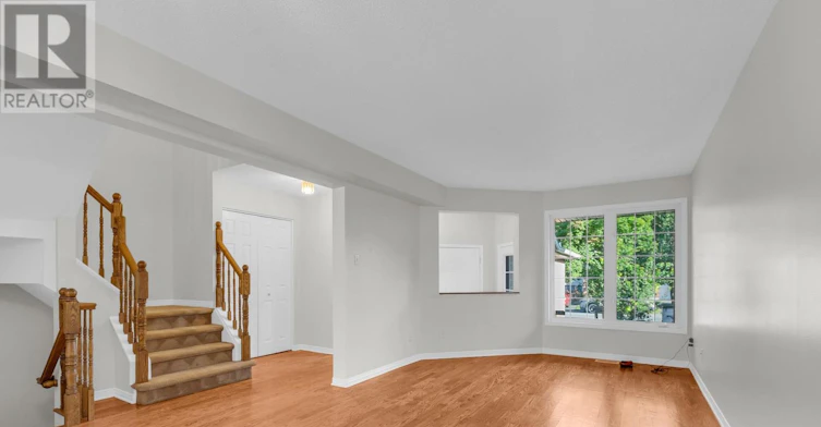 246 Duntroon Circle, Ottawa, ON, K1T 4C6 - 7