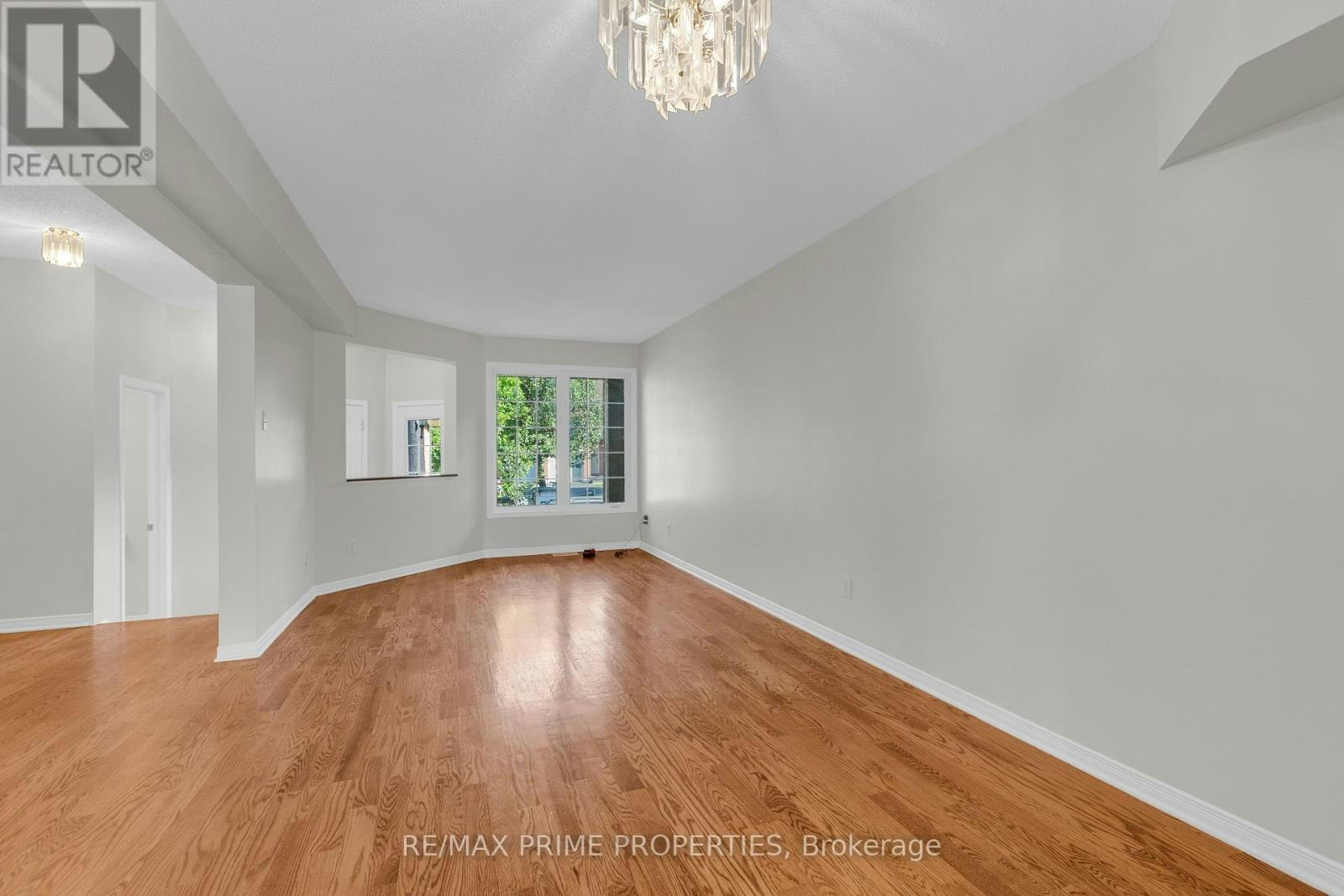 246 Duntroon Circle, Ottawa, ON, K1T 4C6 - 6