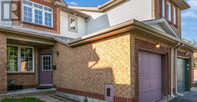 246 Duntroon Circle, Ottawa, ON, K1T 4C6 - 3