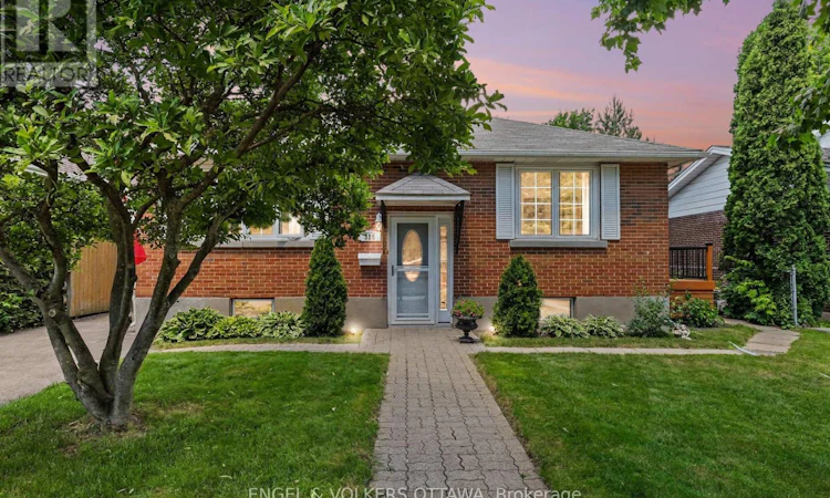 325 Summit Avenue