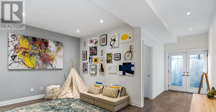 8 Willowbrook Road, Toronto, ON, M8Z 4A7 - 29
