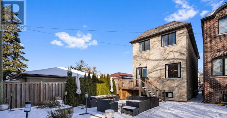 8 Willowbrook Road, Toronto, ON, M8Z 4A7 - 35
