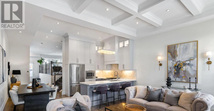 8 Willowbrook Road, Toronto, ON, M8Z 4A7