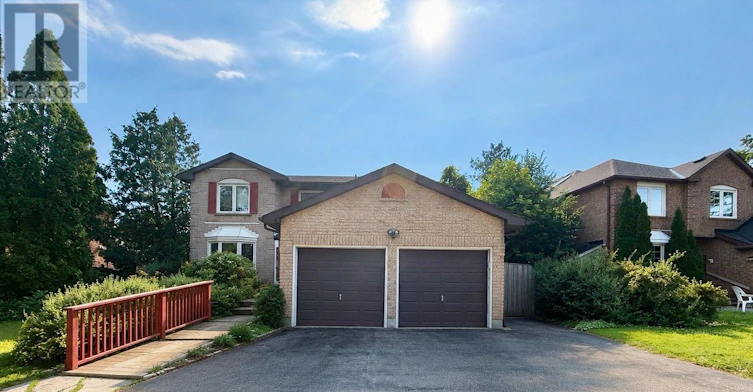 384 Leslie Street, Whitby, ON, L1N 7H2