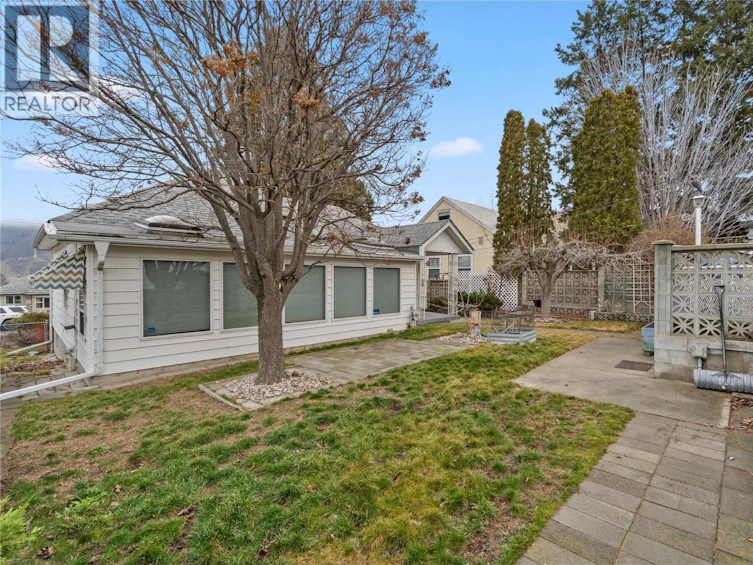 1045 Dominion Street, Kamloops, BC, V2C 2Y4 - 18