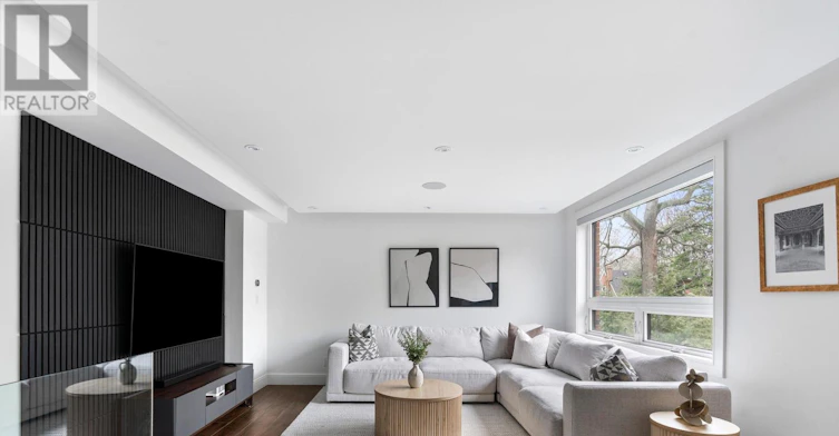 17 Old Oak Road, Toronto, ON, M9A 2V9 - 14