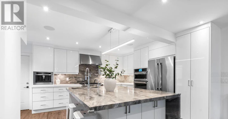17 Old Oak Road, Toronto, ON, M9A 2V9 - 5