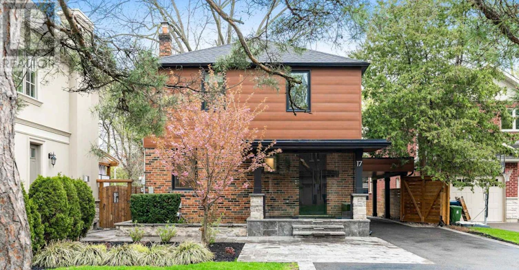 17 Old Oak Road, Toronto, ON, M9A 2V9 - 2