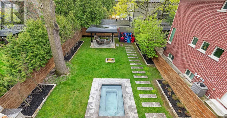 17 Old Oak Road, Toronto, ON, M9A 2V9 - 38